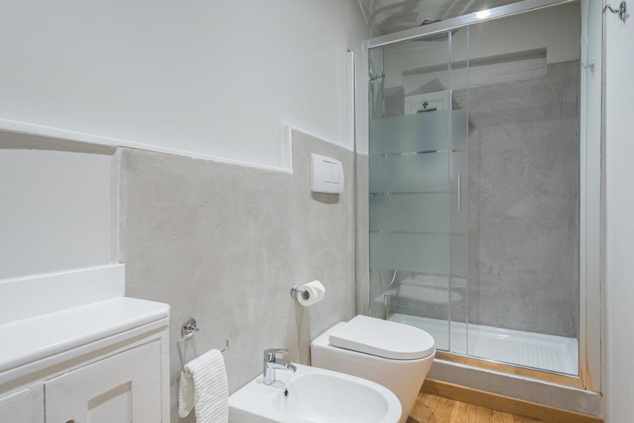 Lupa Luxury Apartment Рим Екстер'єр фото